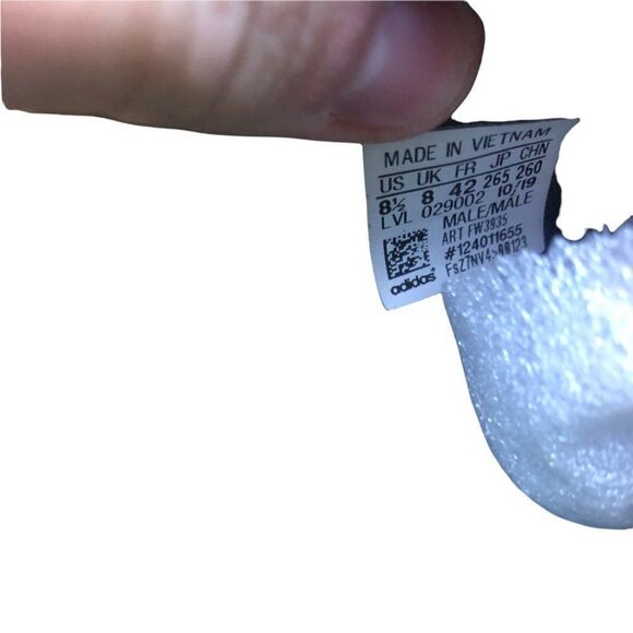 RARE adidas NMD R1 Star Wars Yoda Size 8.5 - Picture 4 of 16